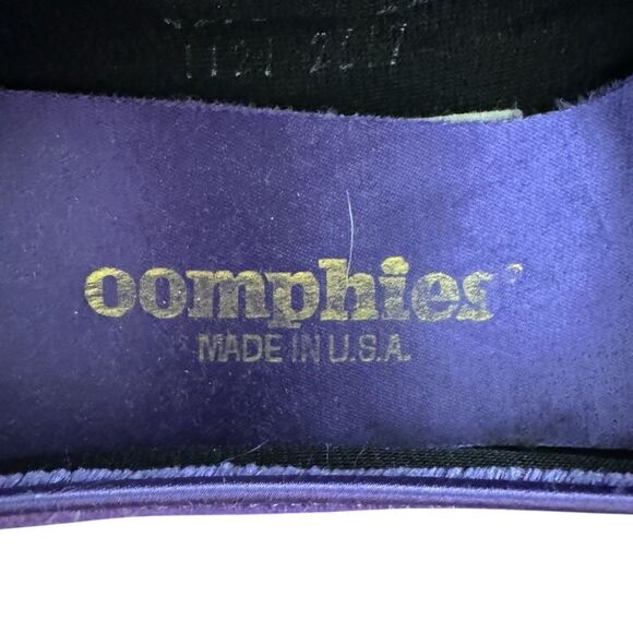 Vintage Comphies Purple Velvet Slippers - Picture 5 of 6